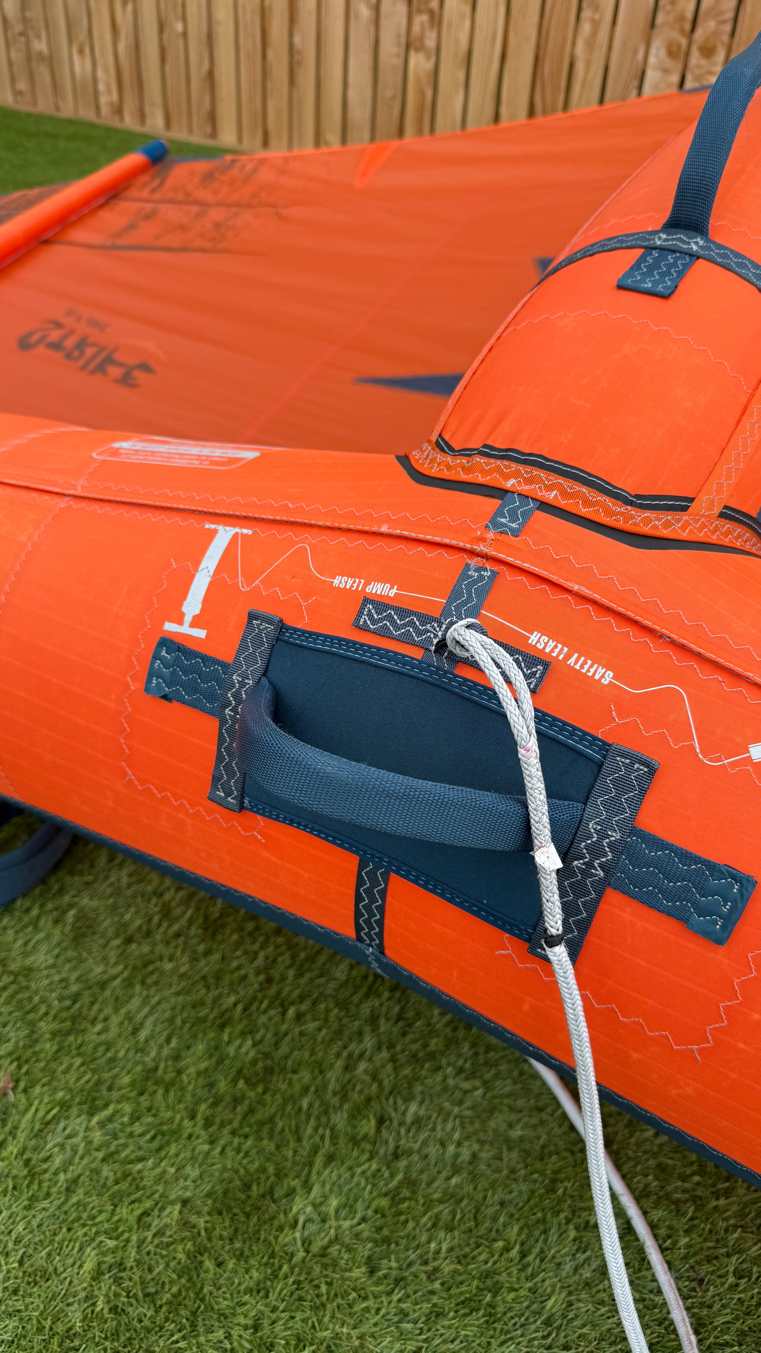 Second hand wingfoil wing fone used lightwind foiling 