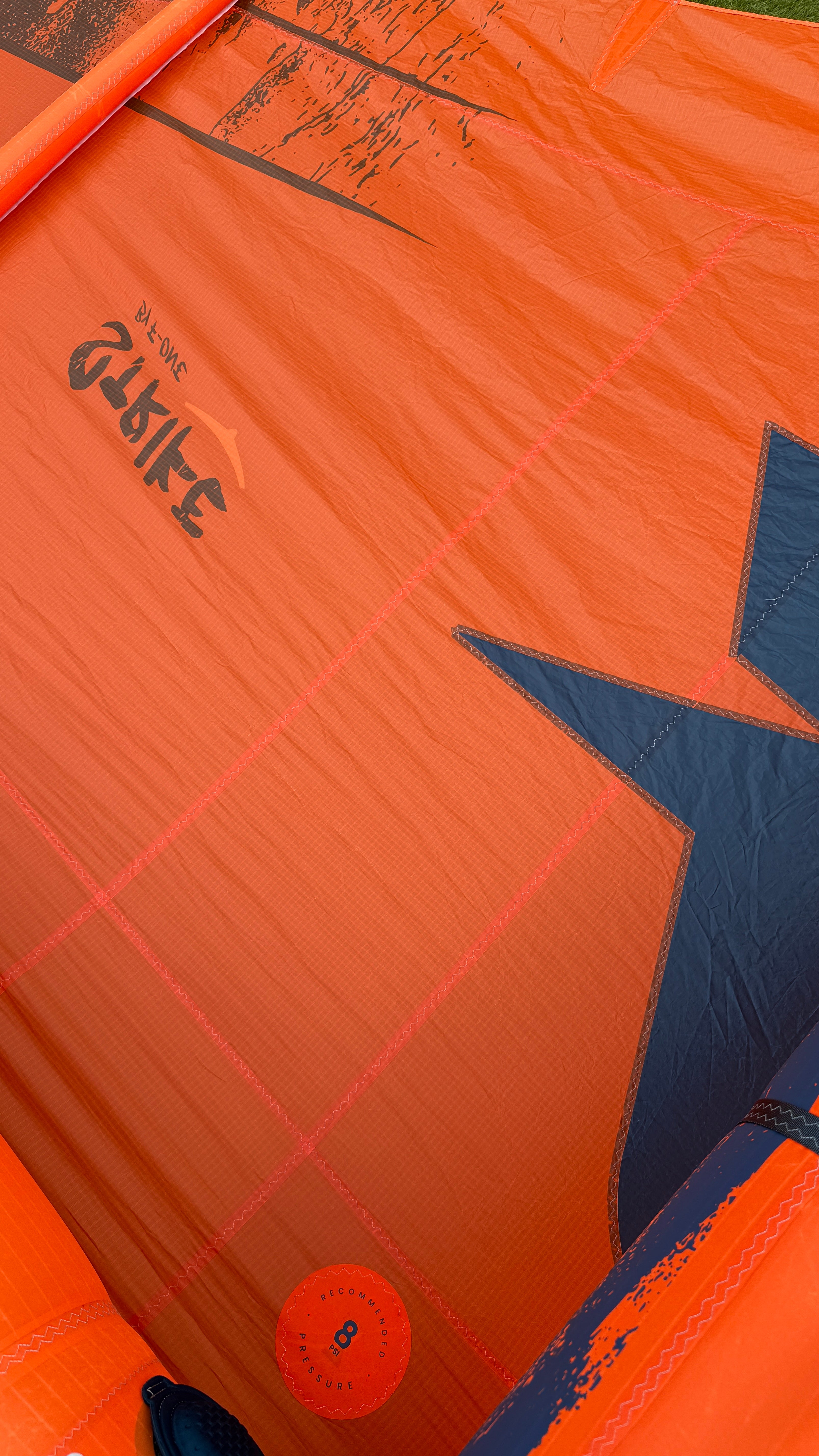 lightwind wingfoil fone strike 